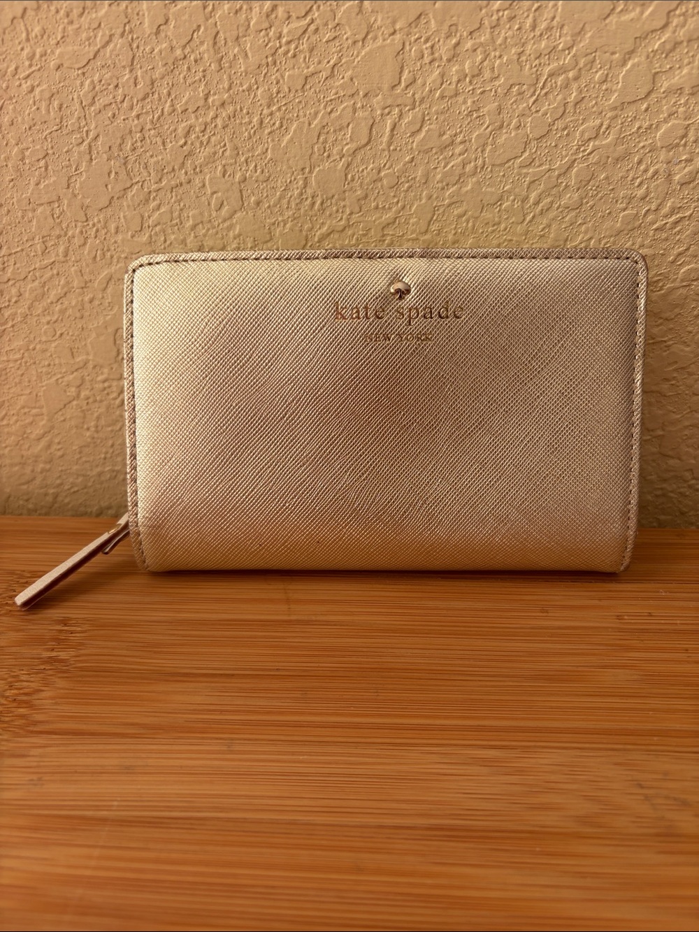 kate spade Metallic Gold Champagne Zip Wallet RARE storybook lining
